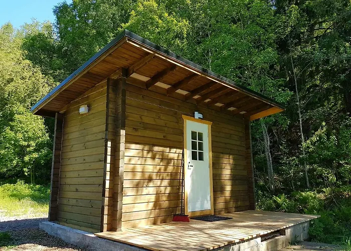 Evon Luonto - Aulangon Rantahuvila ハメーンリンナ