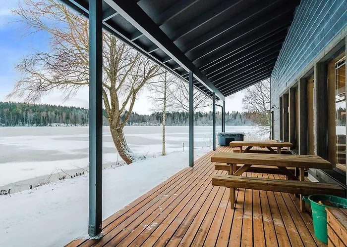 Evon Luonto - Aulangon Rantahuvila * ハメーンリンナ